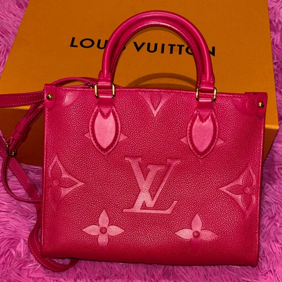 Louis Vuitton OnTheGo Empreinte PM Freesia in Leather with Gold-tone - Picture 2 of 12